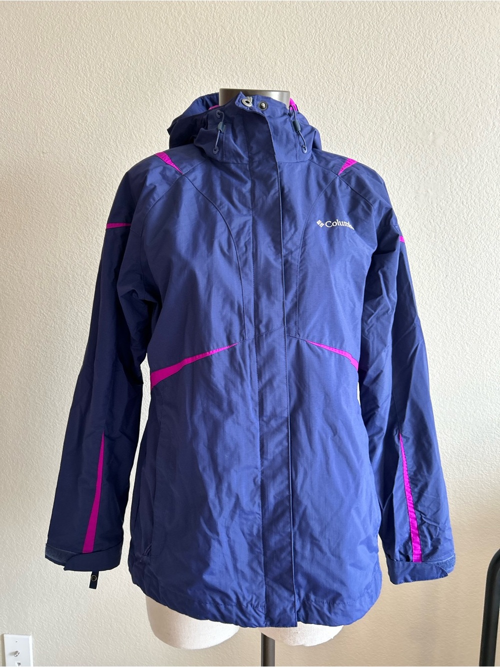 Columbia Women's Navy Jacket with Fuchsia Accents